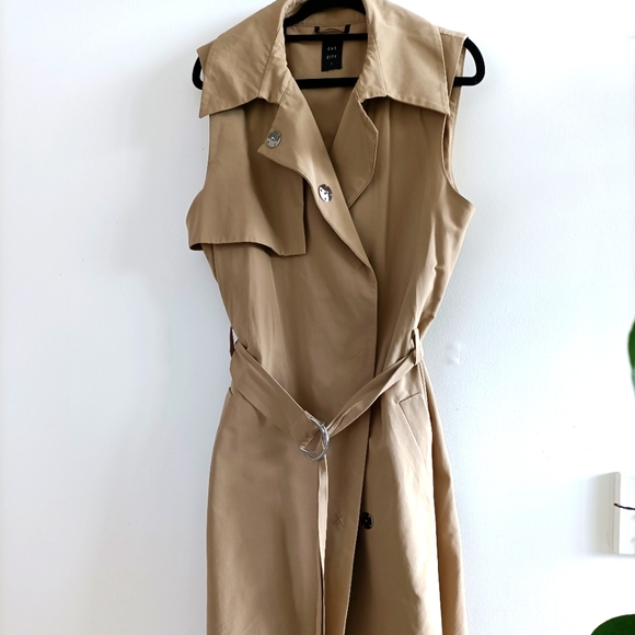 Cue Jackets & Blazers - Cue - sleeveless trench size 12